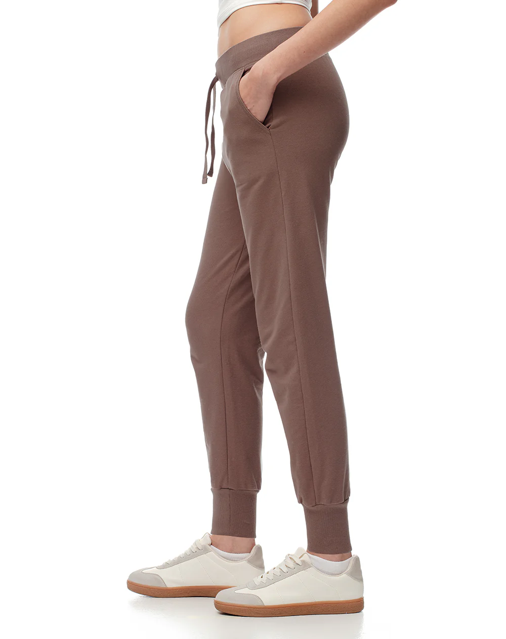 Jogger tiro medio algodón café mujer - Image 5