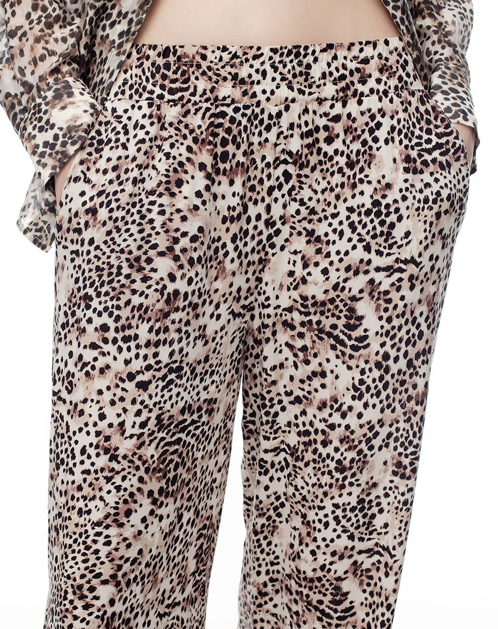 Pantalón wide leg tiro medio estampado mujer - Image 6