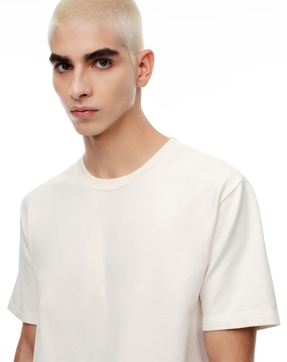 Camiseta oversize algodón vainilla hombre - Image 3