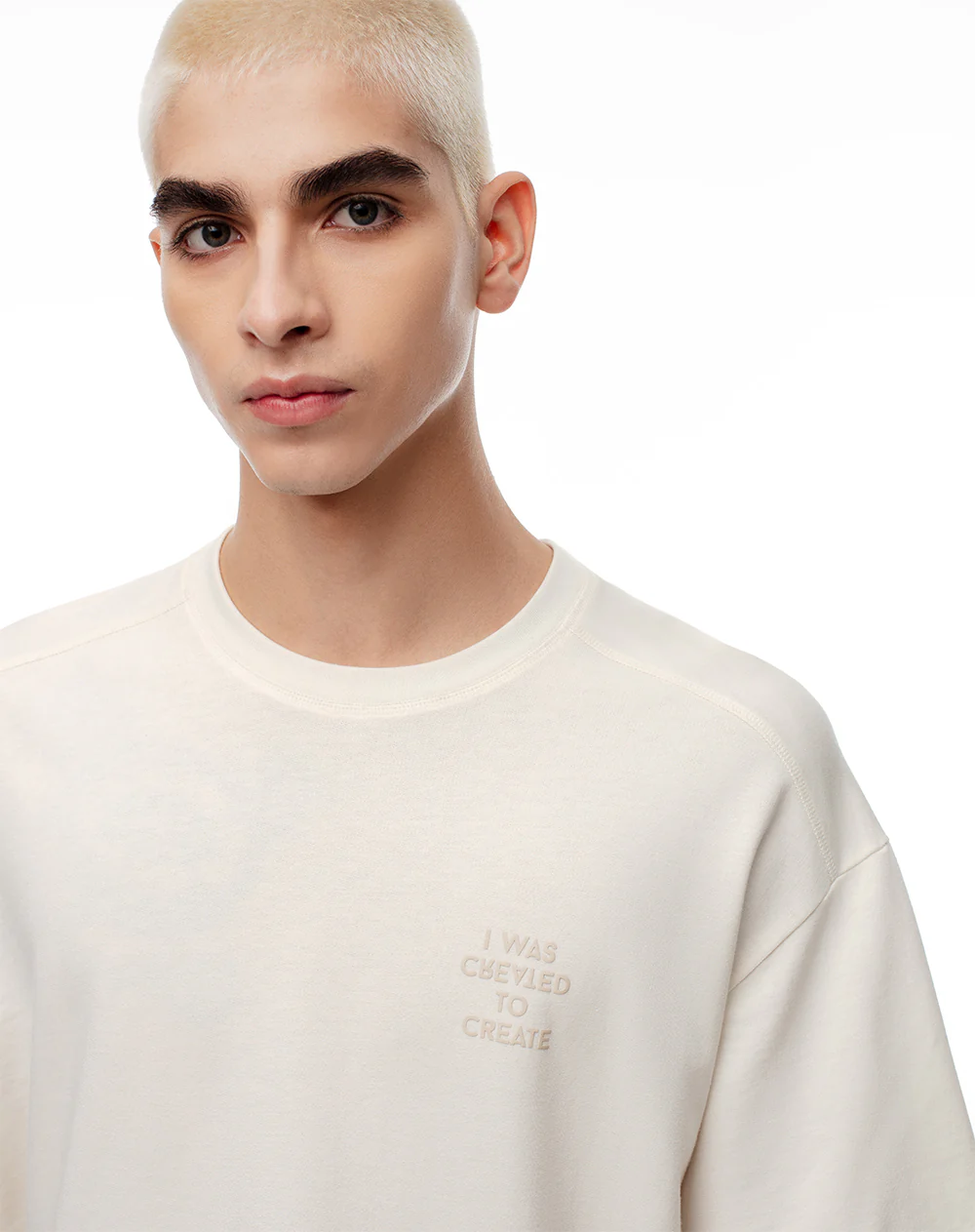 Camiseta oversize algodón vainilla hombre - Image 3