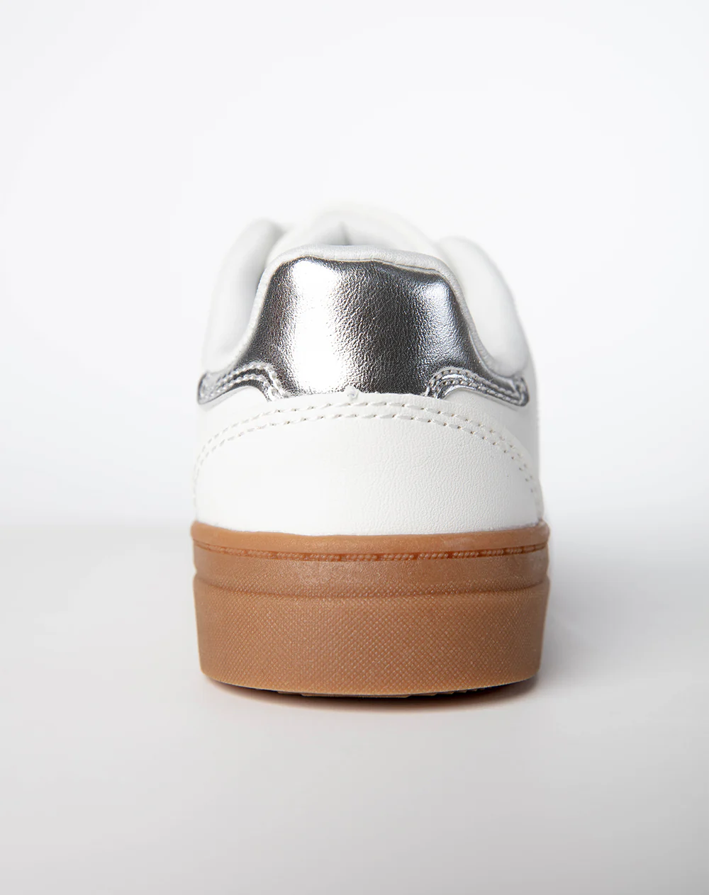 Tenis casuales blancos niña - Image 4