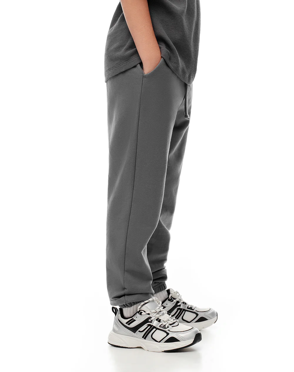 Jogger regular gris niño - Image 4