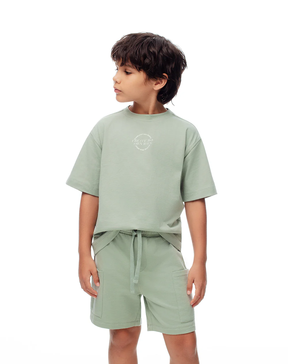 Conjunto camiseta + bermuda verde niño - Image 4