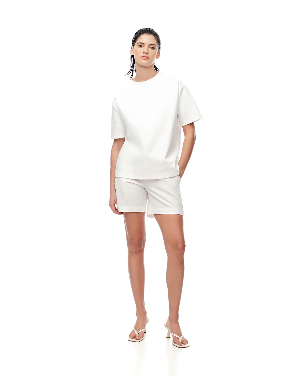 Camiseta oversize blanca mujer - Image 5