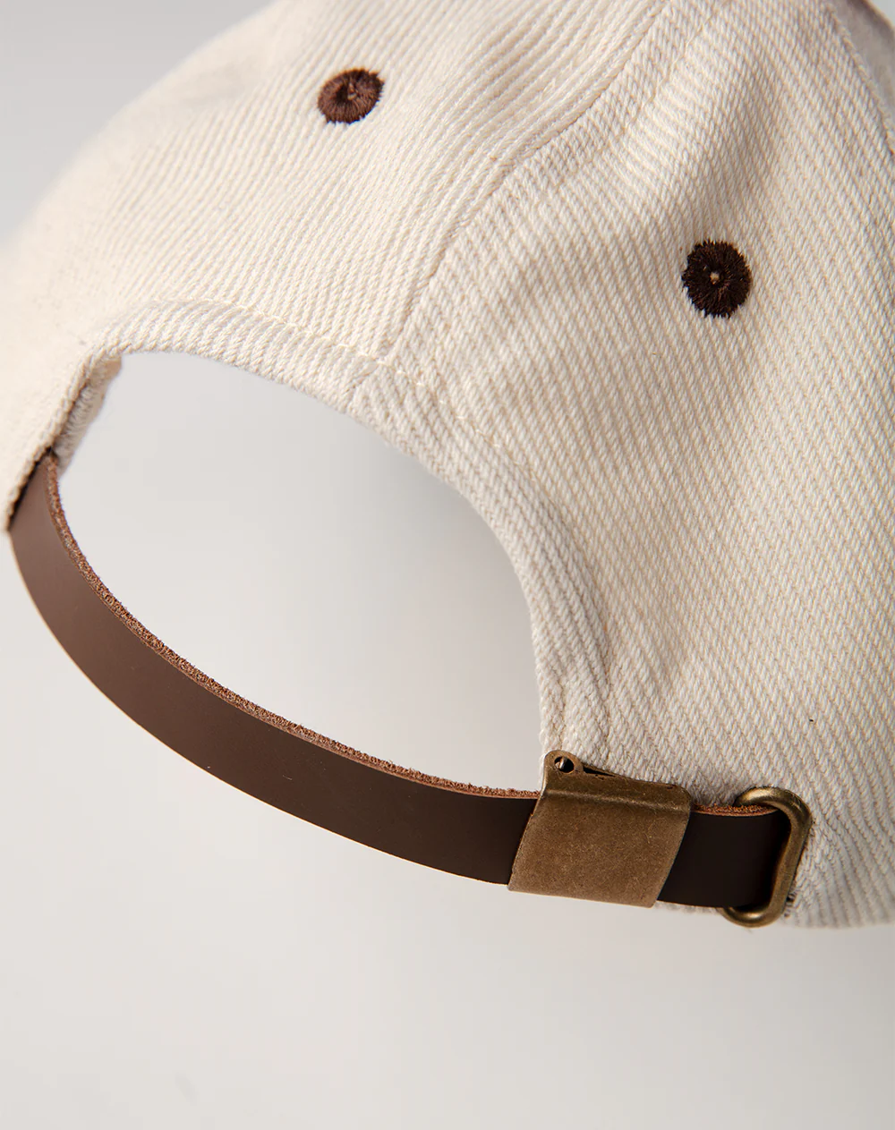 Gorra estilo retro bicolor unisex - Image 3