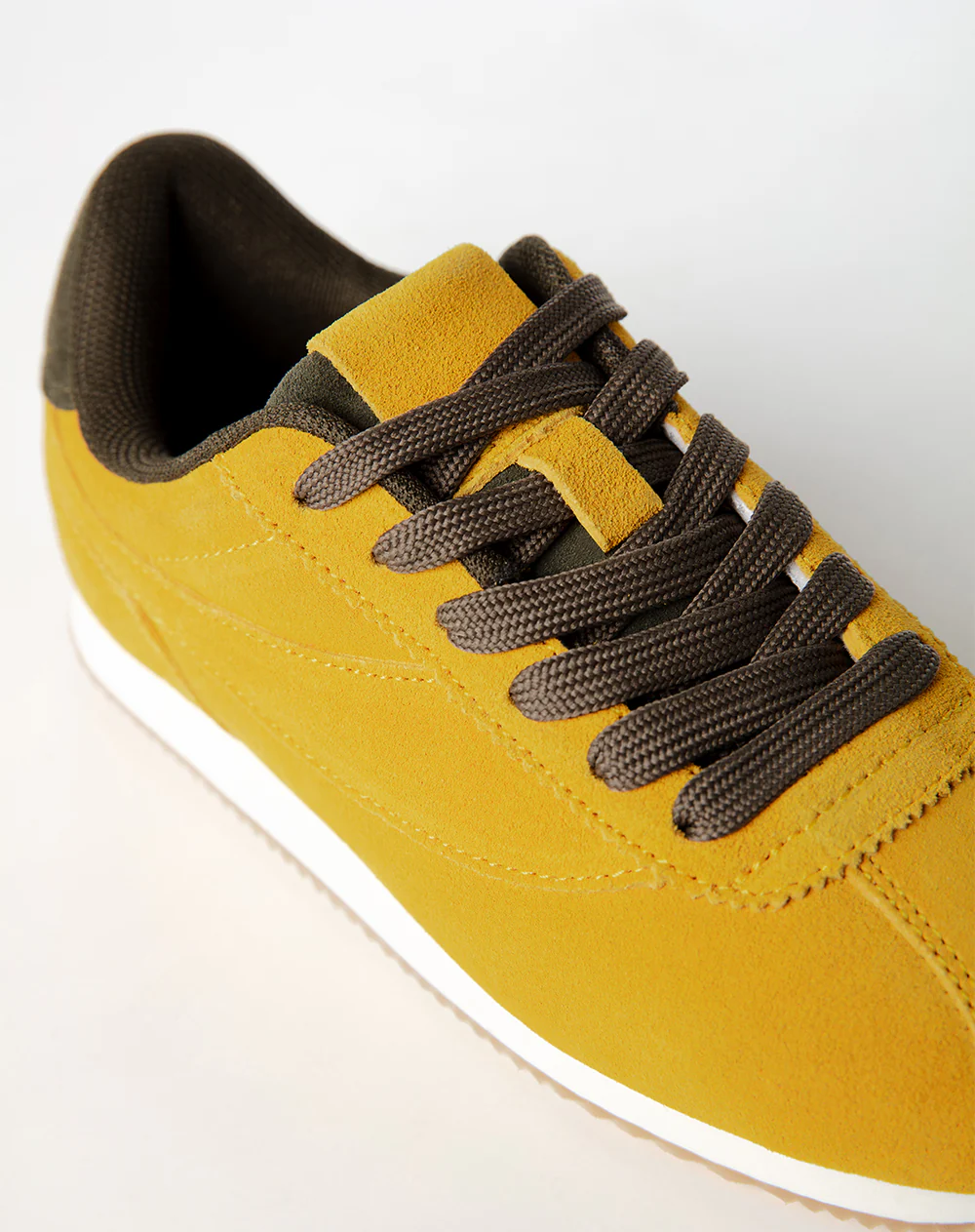 Tenis casuales amarillos niño - Image 3