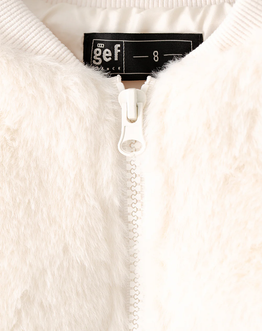 Chaqueta bomber efecto peluche crema niña - Image 6