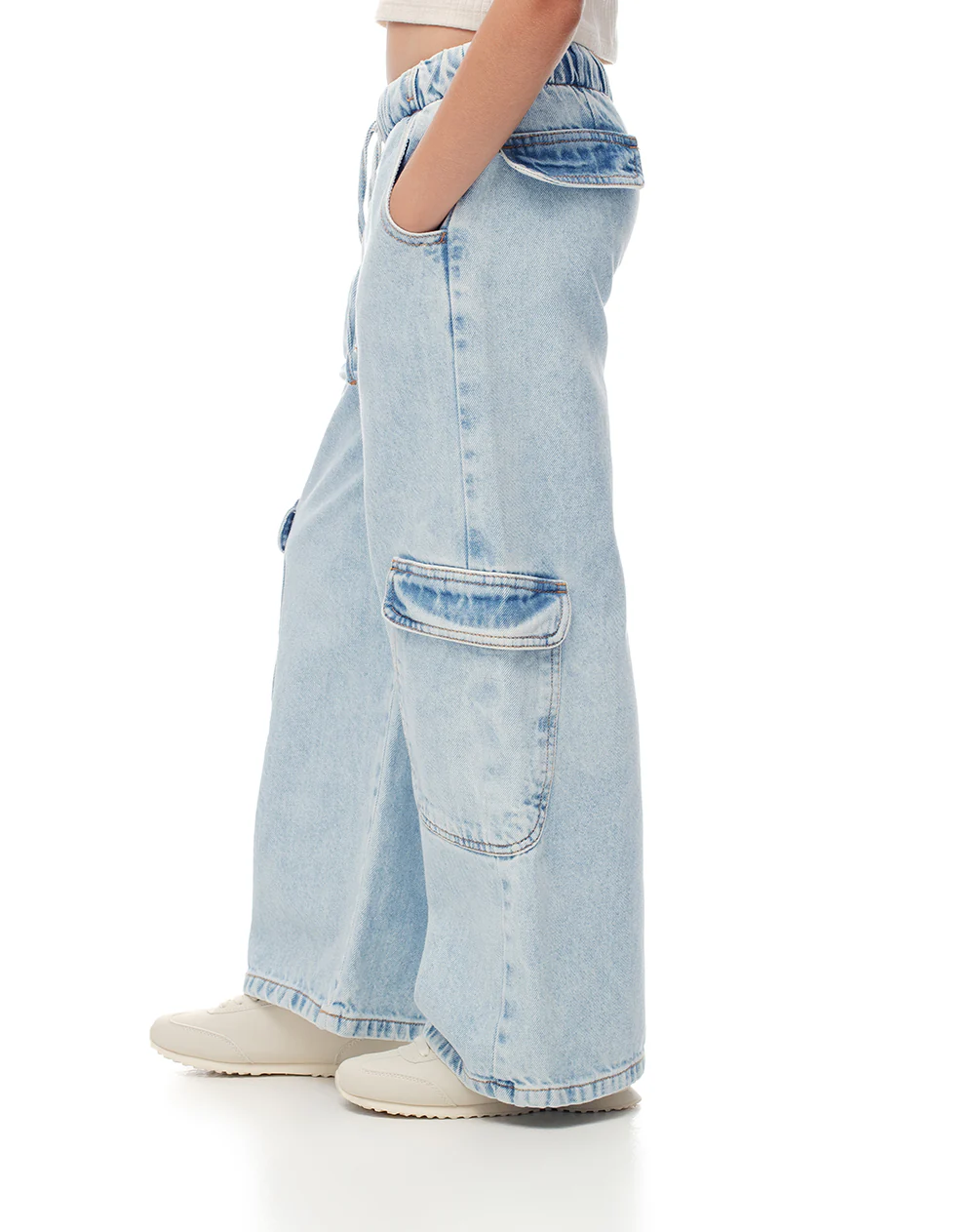 Jean cargo wide leg tiro alto índigo claro niña - Image 4