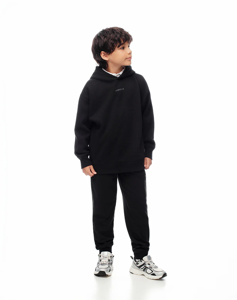 Buzo tipo hoddie negro niño - Image 4