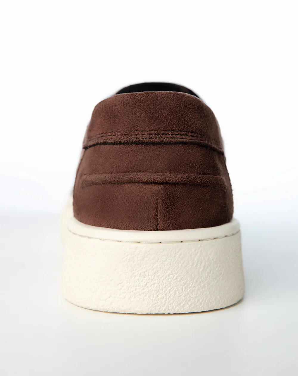 Zapatos tipo mocasín gamuzado café hombre - Image 4