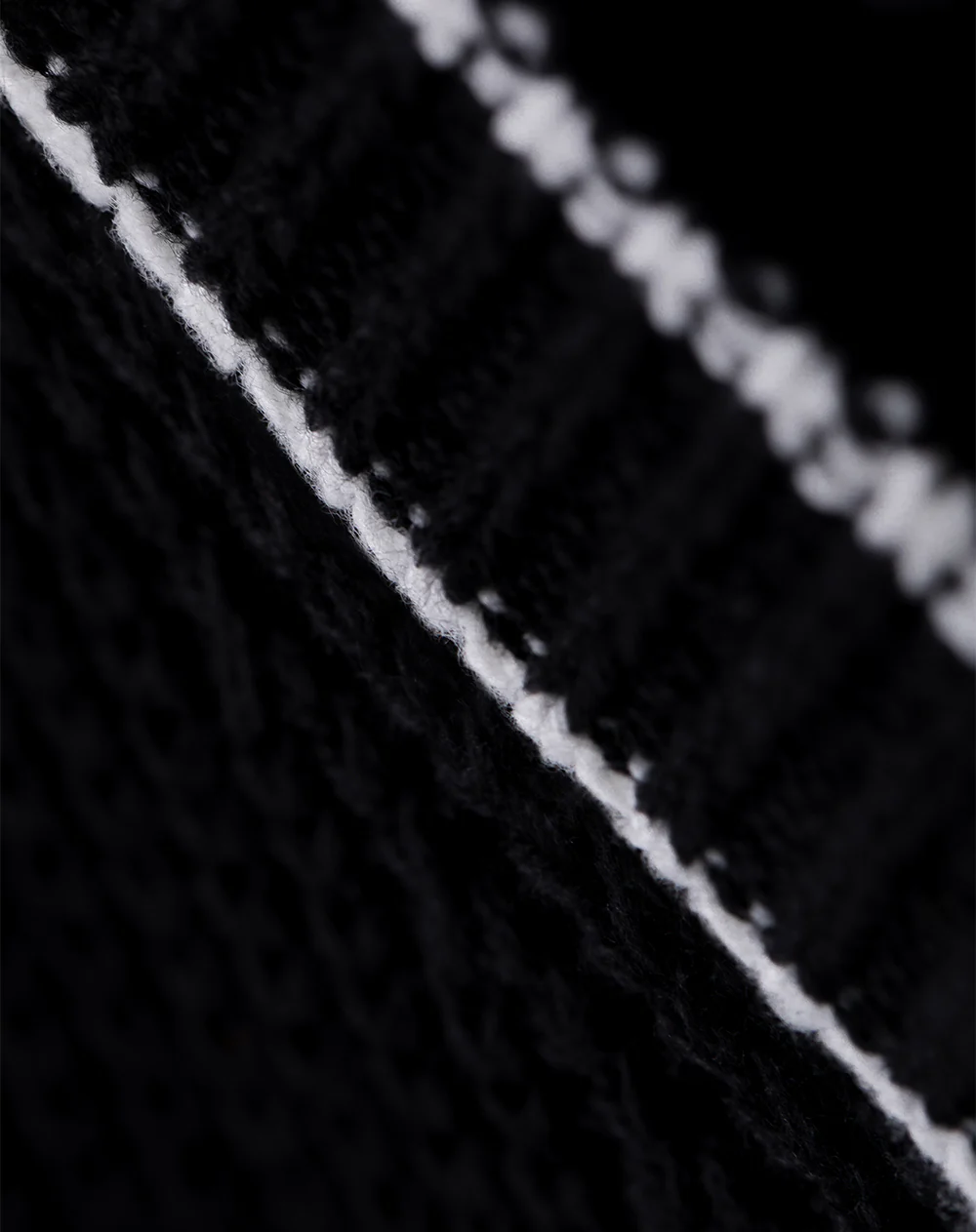 Chaleco oversize tejido negro niña - Image 6