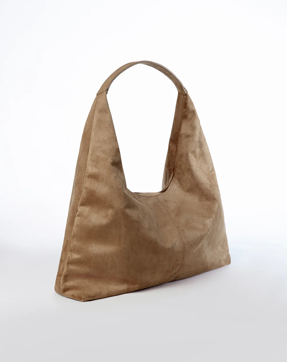 Bolso hobo tipo gamuza café - Image 3