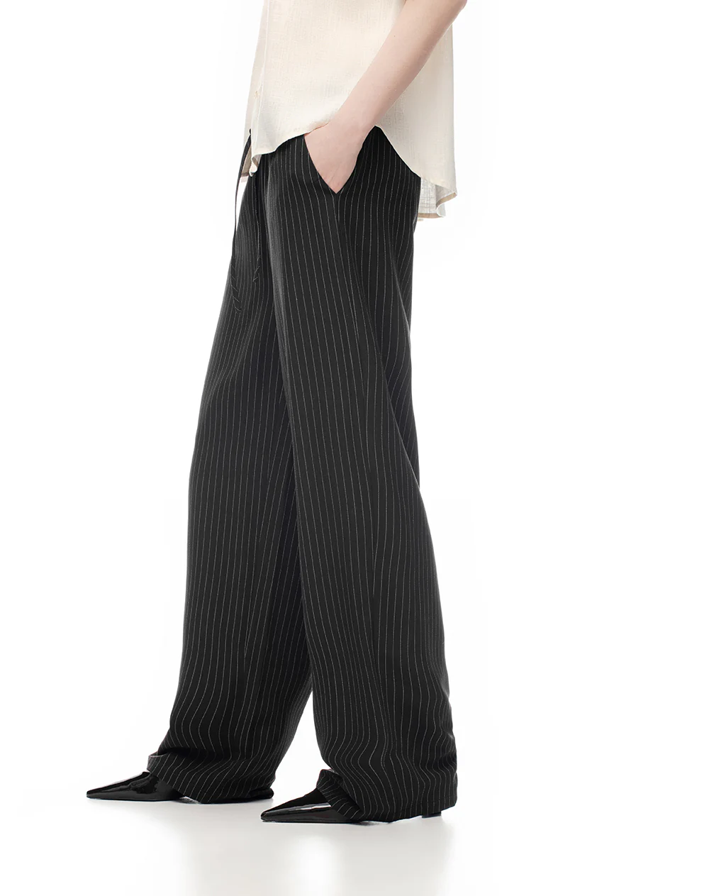 Pantalón wide leg tiro alto negro rayas mujer - Image 4