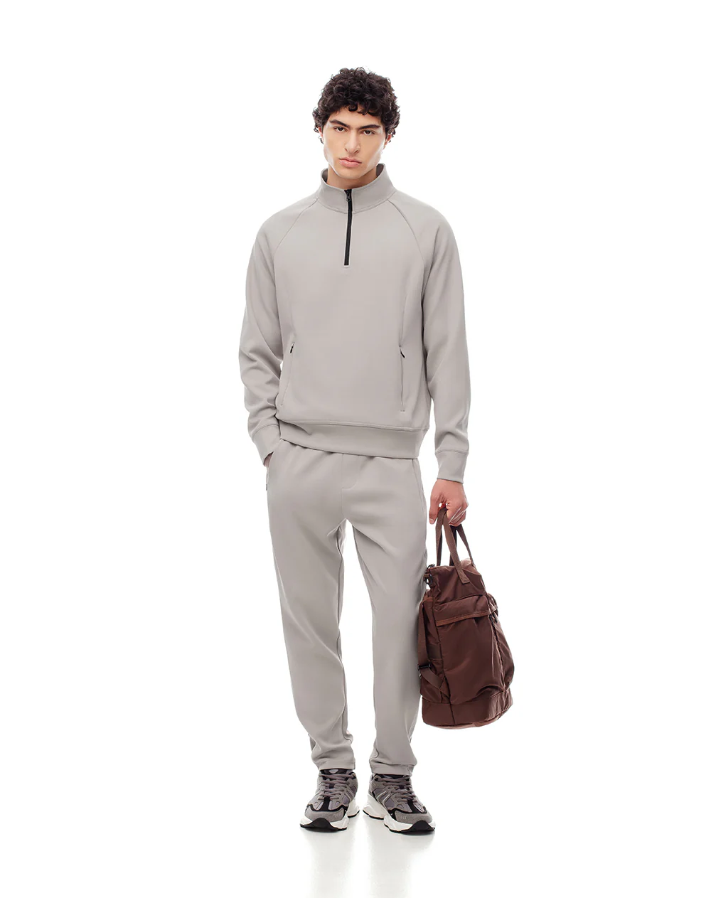 Buzo relax tacto suave taupe hombre - Image 3
