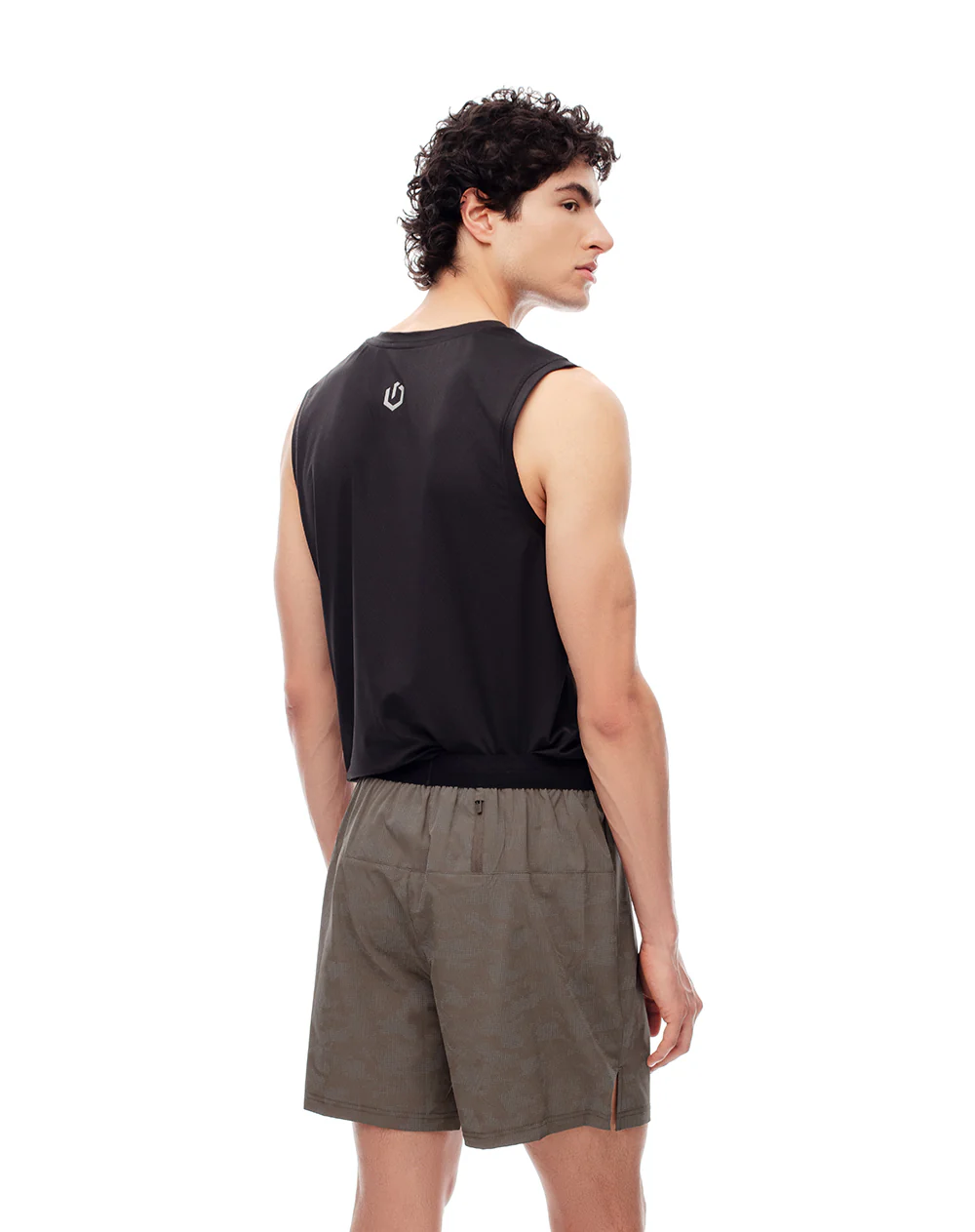 Pantaloneta deportiva malla interna café hombre - Image 3