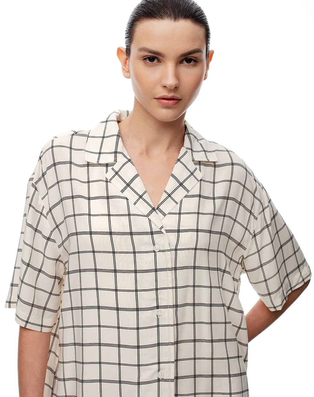 Camisa relax manga corta estampada mujer - Image 3