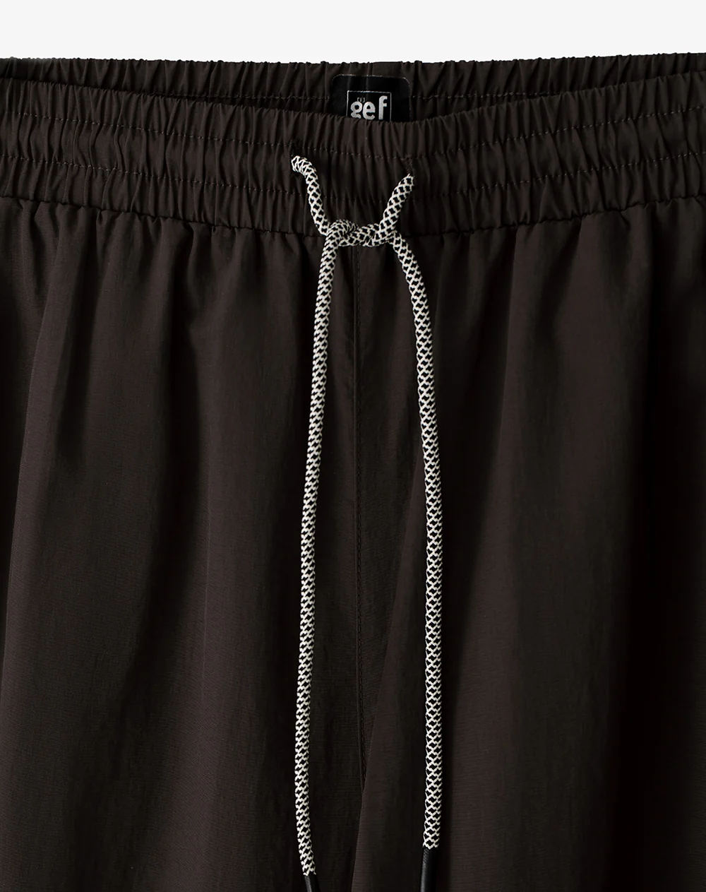 Pantalón deportivo secado rápido café hombre - Image 7