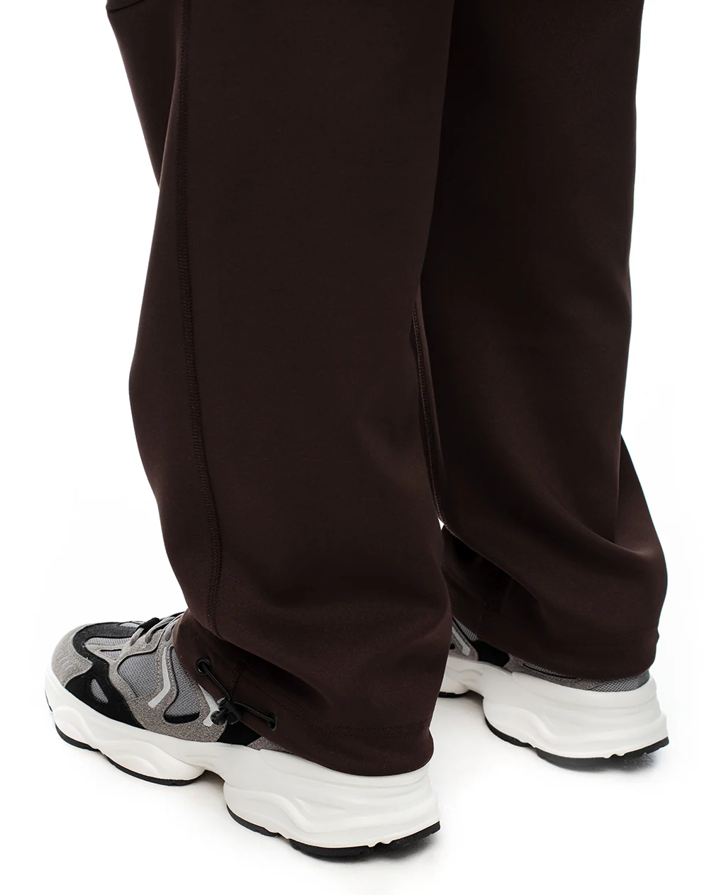 Pantalón relax secado rápido chocolate hombre - Image 7
