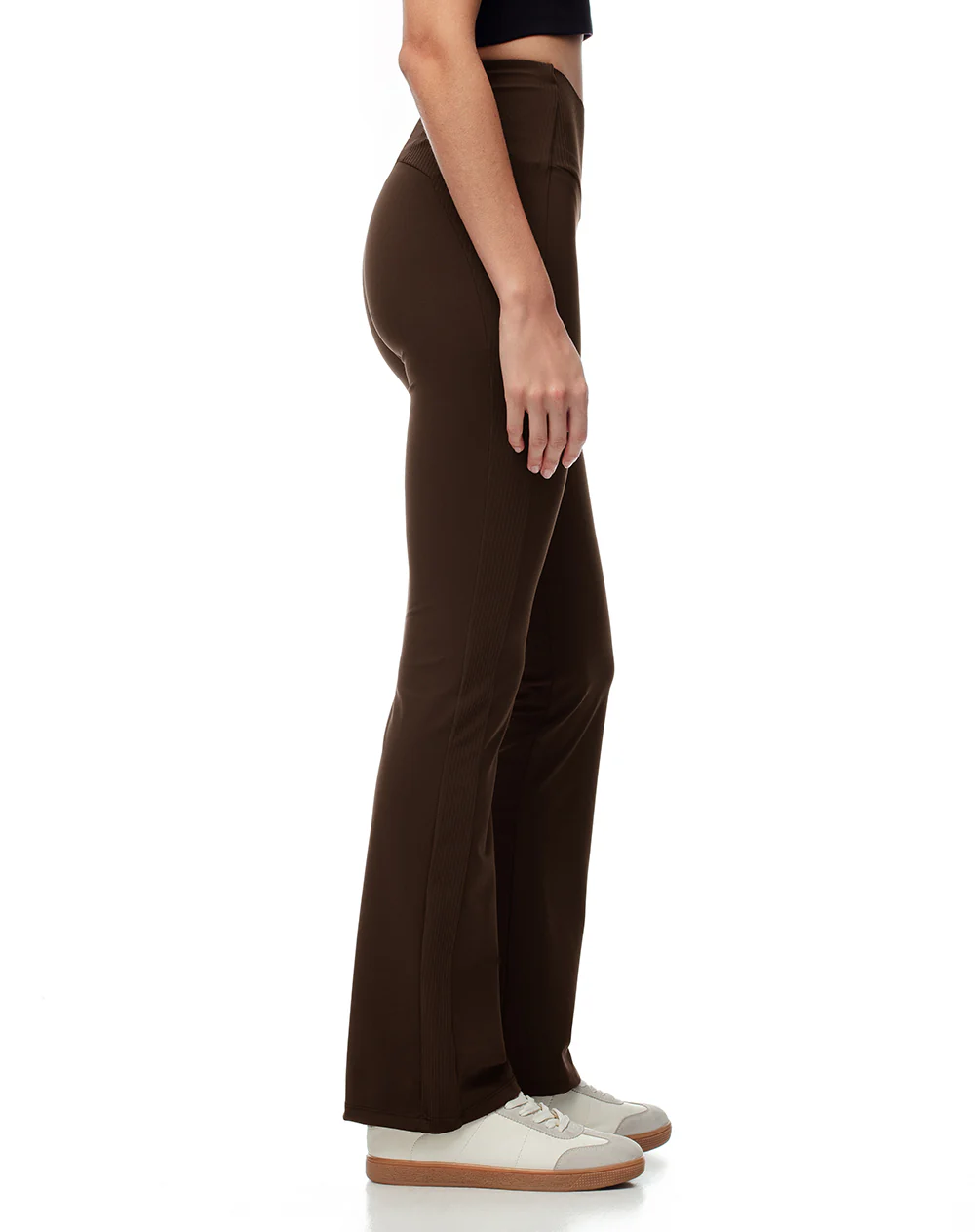 Pantalón deportivo flare secado rápido chocolate mujer - Image 5