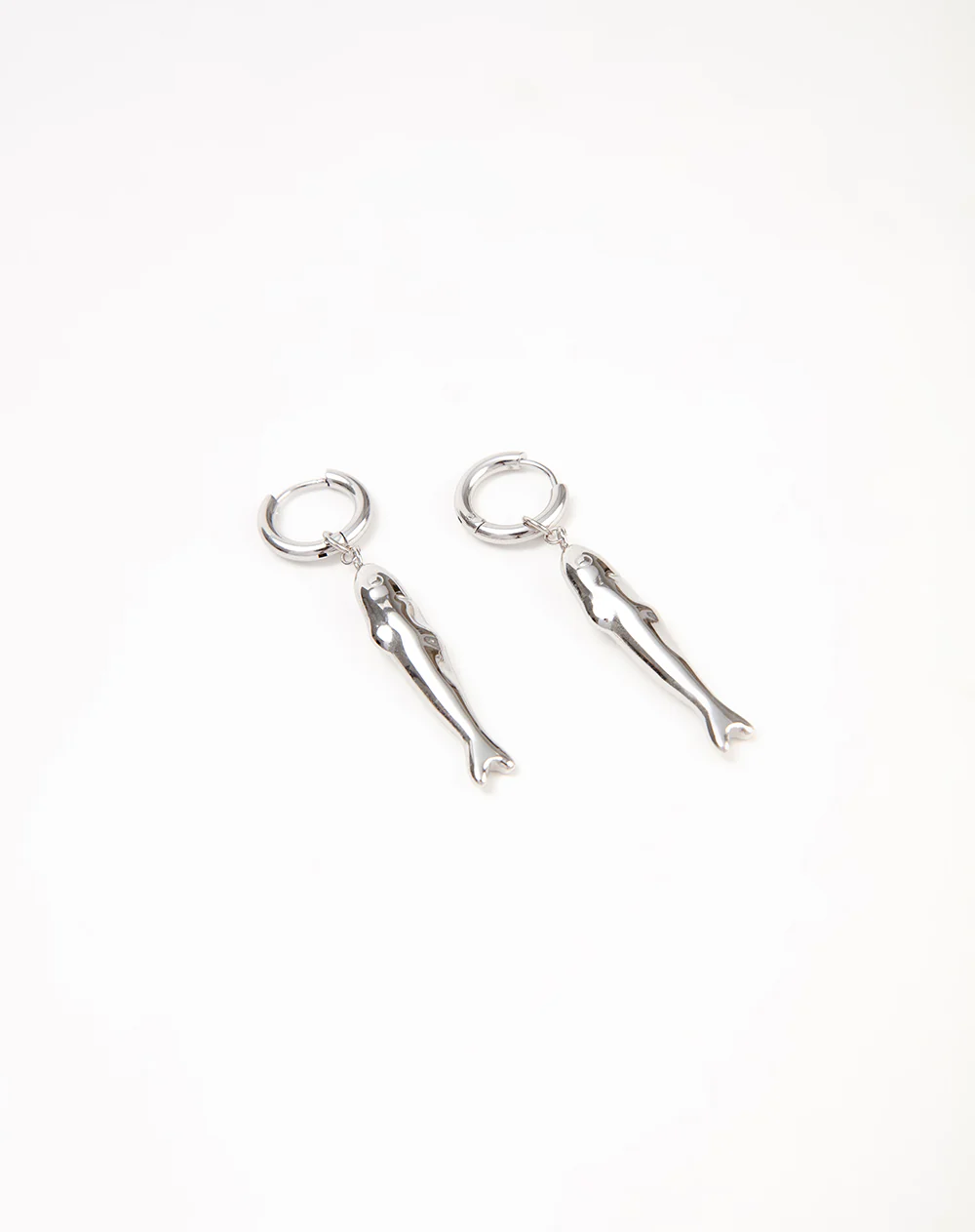 Aretes peces plateados - Image 3